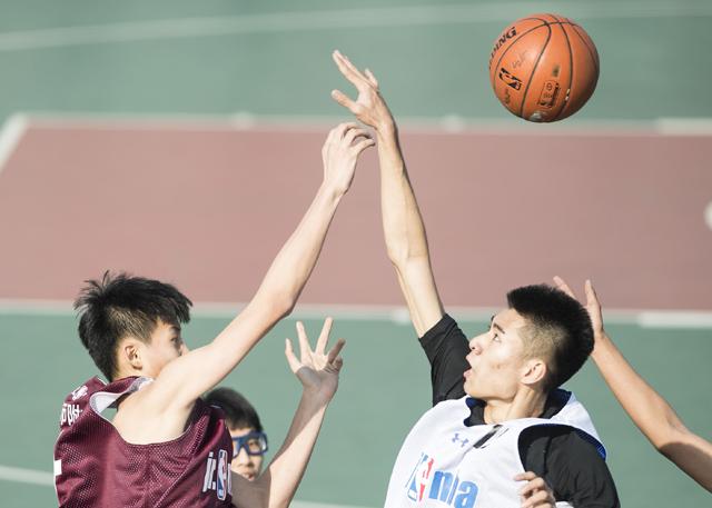 久久床戏