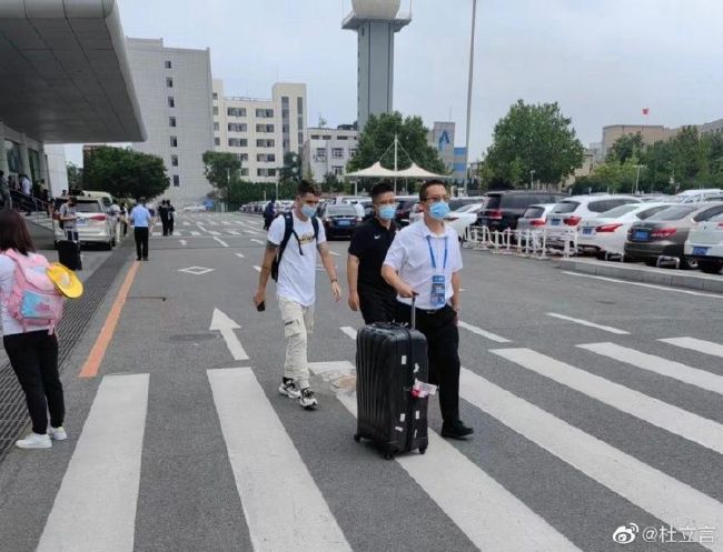 忘穿内裤坐公交车被揉到高潮黄蓉